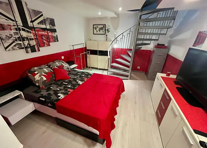Duplex Les Pins Proche